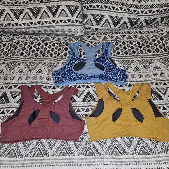 Syrokan Sports Bras - Picture 2 of 3